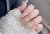 Nail Mắt Mèo Kim Cương – Xu Hướng Sơn Móng Sang Chảnh Khiến Mọi Cô Nàng Mê Đắm