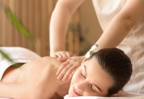 Xu Hướng Chăm Sóc Bản Thân Của Giới Trẻ Hiện Nay Có Gì Đặc Biệt?