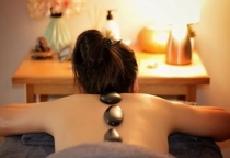 Massage Đá Nóng Quận 1 - Giảm Đau Nhức Tại Lisa Spa & Nail