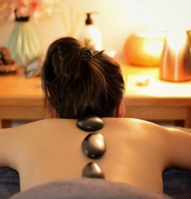 Massage Đá Nóng Quận 1 - Giảm Đau Nhức Tại Lisa Spa & Nail