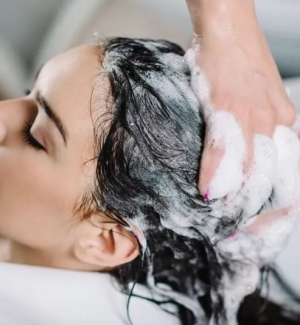 gội đầu và ủ tóc